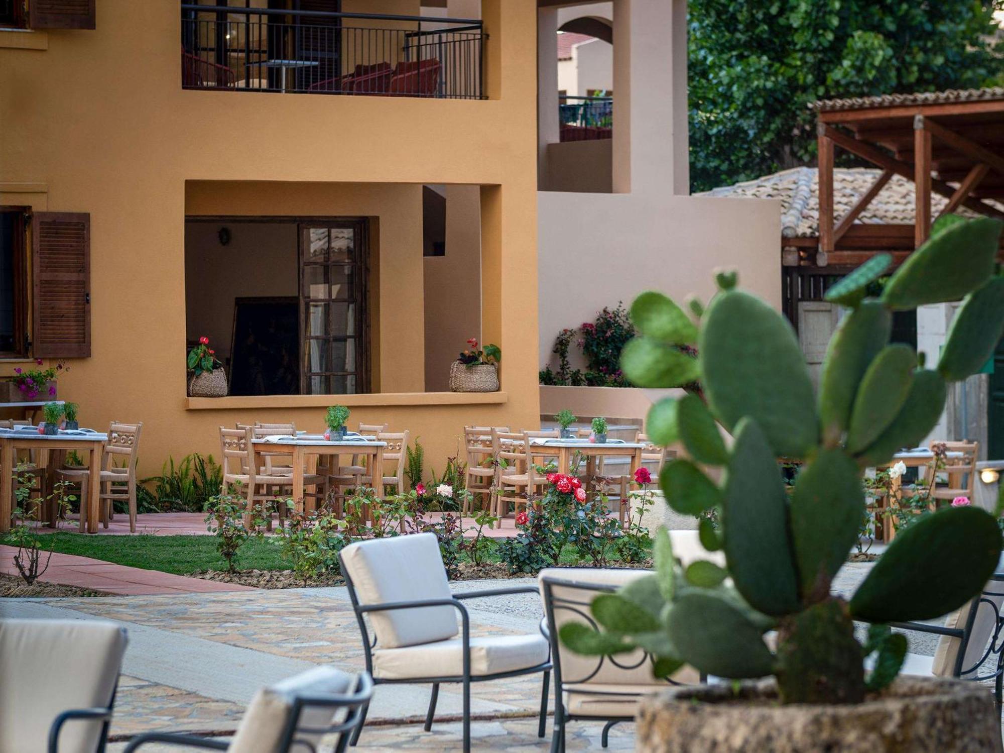 Hotel Grecotel Luxme Costa Botanica Acharavi (Corfu)